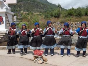 2004-YUNNAN-Vieille_Ville-Danseuses.jpg