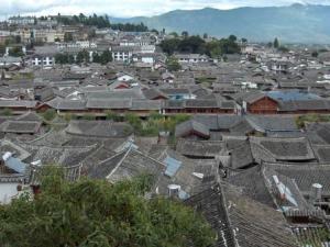 2004-YUNNAN-Ville-Vue_des_toits.jpg
