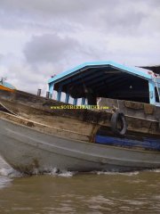 Can_Tho-Marche_flottant-Bateau_2.JPG