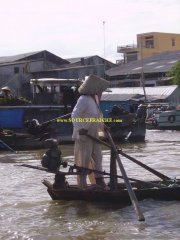 Can_Tho-Marche_flottant-Cliente.JPG