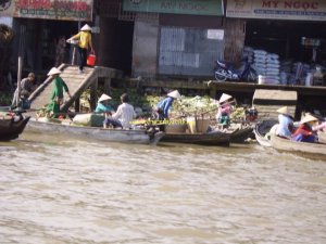 Can_Tho-Marche_flottant-Embarcadere.JPG