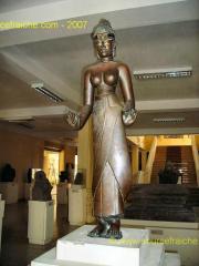 Danang-Musee_Champa-Statue_Femme.JPG