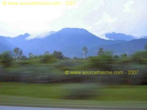 Hue-Brume_sur_la_montagne.JPG