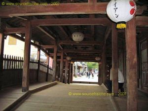 Hoi_An-Pont_Japonais-Interieur.JPG