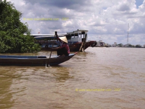 BEN_TRE-Barque.JPG