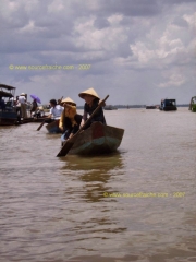 BEN_TRE-Barques.JPG