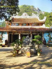 Montagnes_de_Marbre-Temple_2.JPG