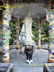 Montagnes_de_Marbre-Temple_Dame_Celeste.JPG