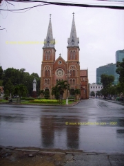 SAIGON-Cathedrale_2