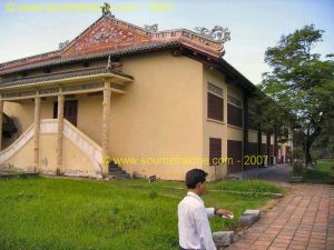 Citadelle_Hue-Palais_Thai_Hoa-Opera